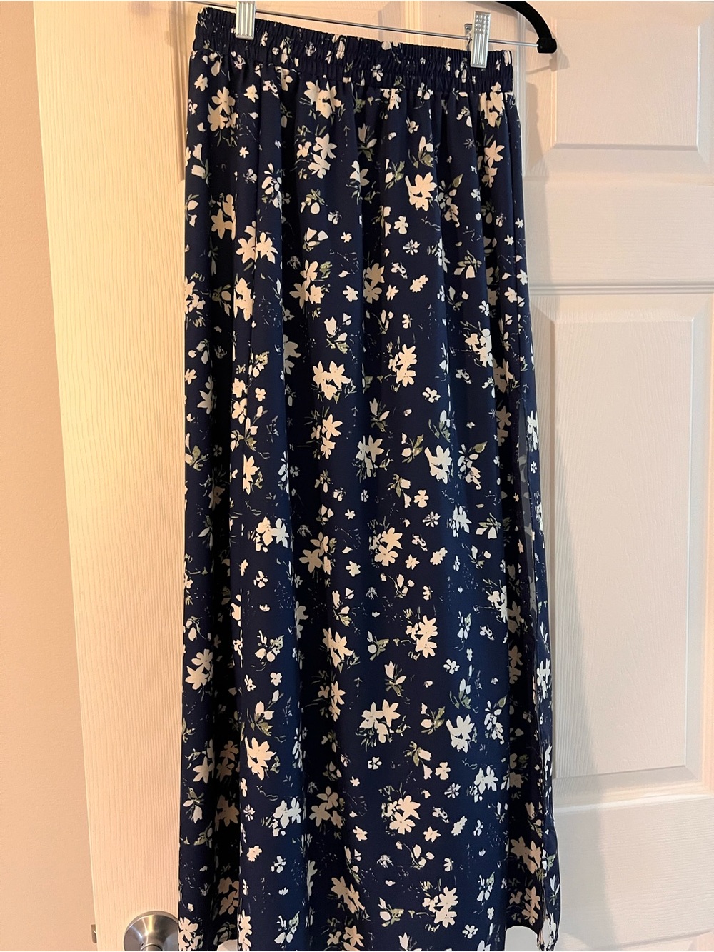 Women’s Navy Floral Maxi Skirt - White Floral Print with slit, size small.